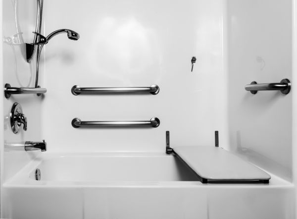 Accessible Tub Installation in Huntington