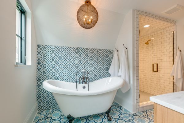 Clawfoot Tub Installation in Huntington