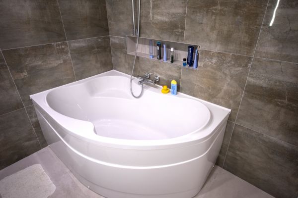 Large Bathtub Installation in Huntington